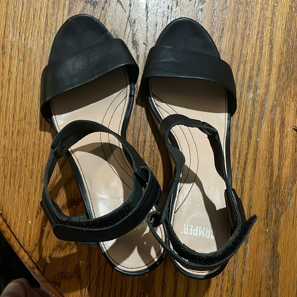 Camper black sandals